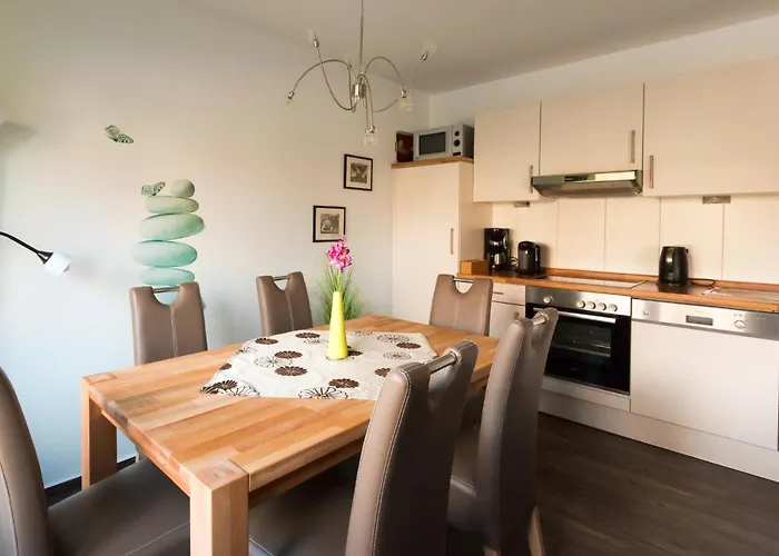 Appartement Ferienhus 8 *